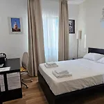 招待所 Orienty Pentacoro 的里雅斯特